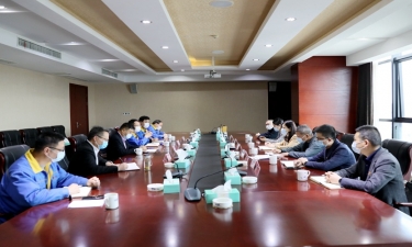 平湖市委常委、宣傳部長沈志鳳蒞臨景興紙業(yè)調(diào)研疫情防控和復工復產(chǎn)情況